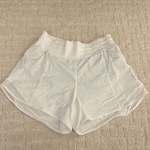 Lululemon Athletica White hotty hot 4” Athletic Shorts